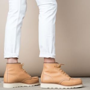 Red Wing Heritage Classic Moc-stored in bag in box